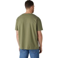 Póló Wrangler® TS Deep Lichen Green Graphic Tee W7BGEEX1X