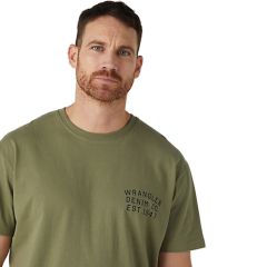 Póló Wrangler® TS Deep Lichen Green Graphic Tee W7BGEEX1X