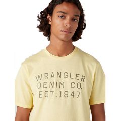 Póló Wrangler® TS Pale Banana Graphic Tee W7CAD3Y37