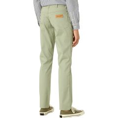 Nadrág Wrangler® Texas Slim 822 Sea Grass LightTwill Stretch W12SEA38X Nadrág Wrangler® Texas Slim 822 Sea Grass LightTwill Stretch W12SEA38X