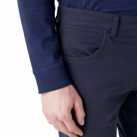 Nadrág Wrangler® Greensboro Pique Dark Navy 112341467