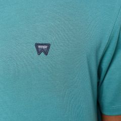 Póló Wrangler® Sign Off Tee G Hydro 112350435 Póló Wrangler® Sign Off Tee G Hydro 112350435