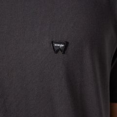 Póló Wrangler® Sign Off Tee B Faded Black 112351320 Póló Wrangler® Sign Off Tee B Faded Black 112351320