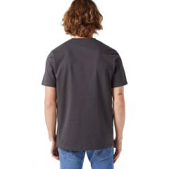 Póló Wrangler® Sign Off Tee B Faded Black 112351320 Póló Wrangler® Sign Off Tee B Faded Black 112351320