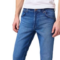 Nadrág Wrangler® Greensboro 803 MBR Straight Stretch Heartbreaker W15QYI23A Nadrág Wrangler® Greensboro 803 MBR Straight Stretch Heartbreaker W15QYI23A