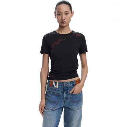 Póló Desigual. 25WWTK08 Hímzett feliratos D. trendi póló