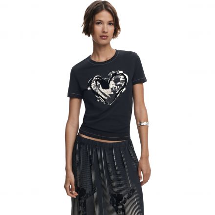 Póló Desigual. 25WWTK04 Újság szív mintás póló