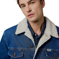 Dzseki Wrangler® Sherpa Classic Mid Blue Denim Stone Jacket 112371440 Dzseki Wrangler® Sherpa Classic Mid Blue Denim Stone Jacket 112371440