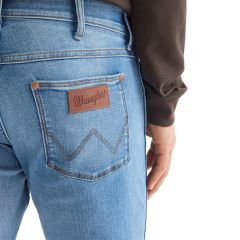 Nadrág Wrangler® Greensboro 803 LBR Texas Sky Free to Stretch Denim 112390483